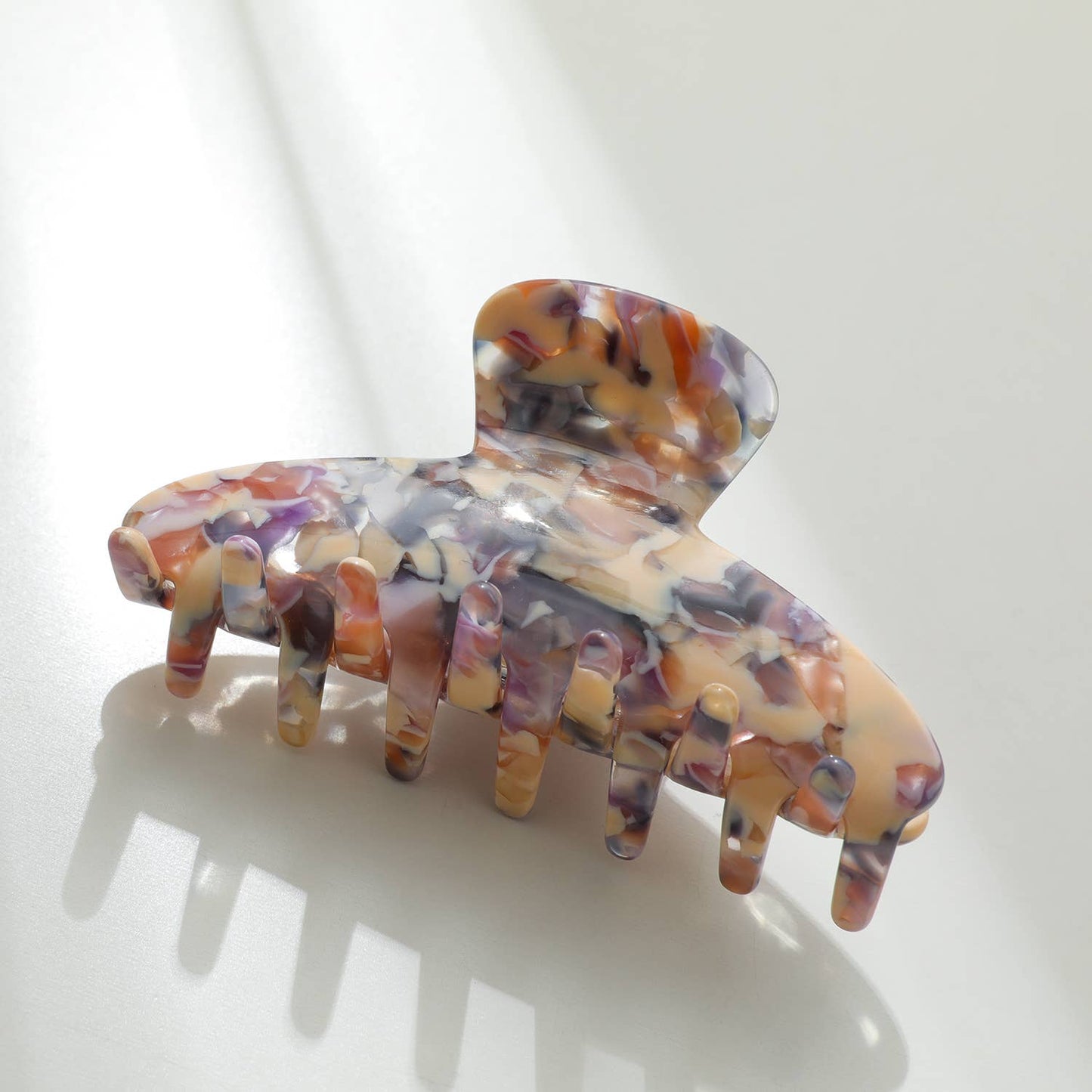 ENCHANTED CLAW CLIP