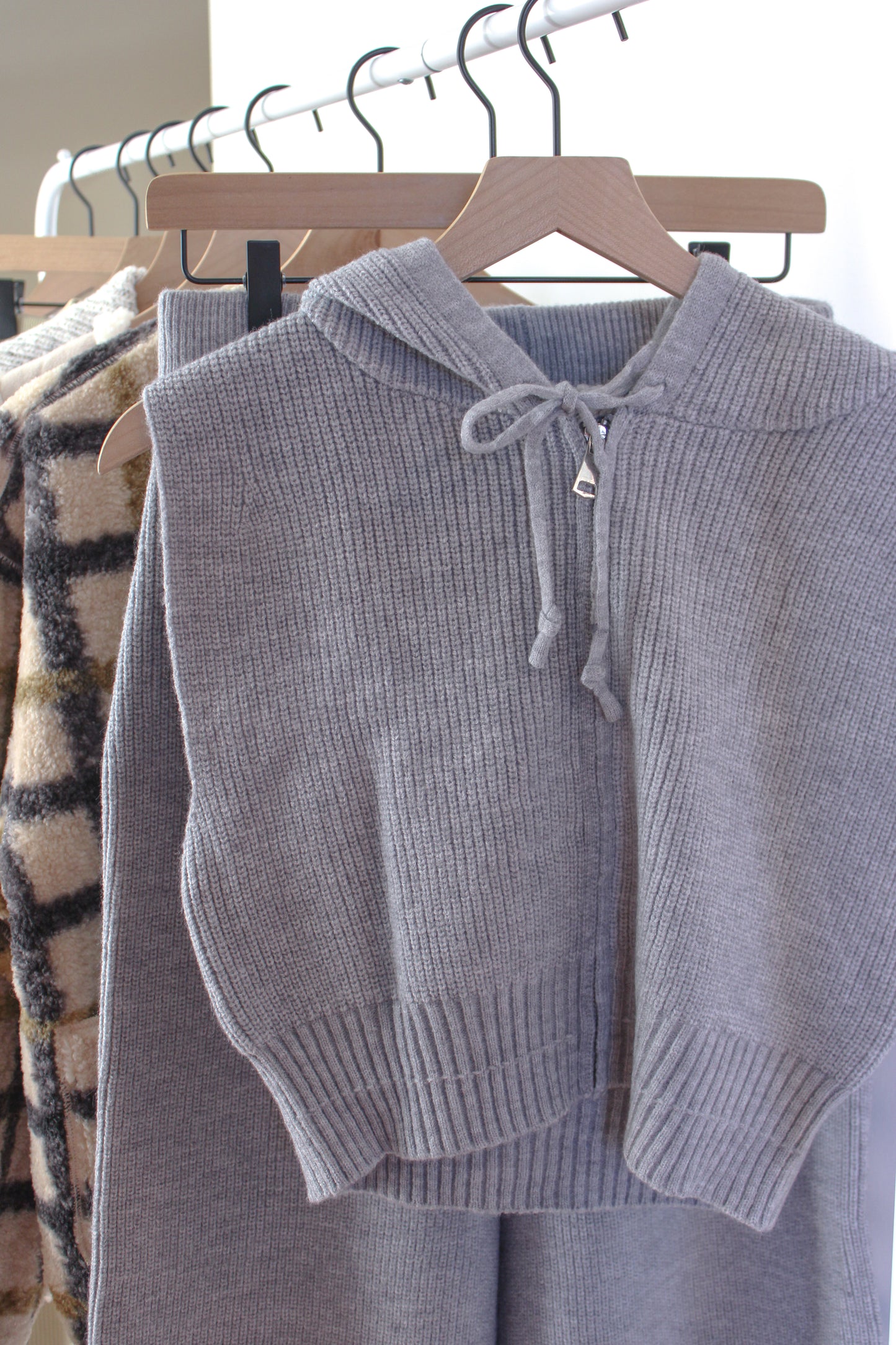 HOLLY HOODIE VEST