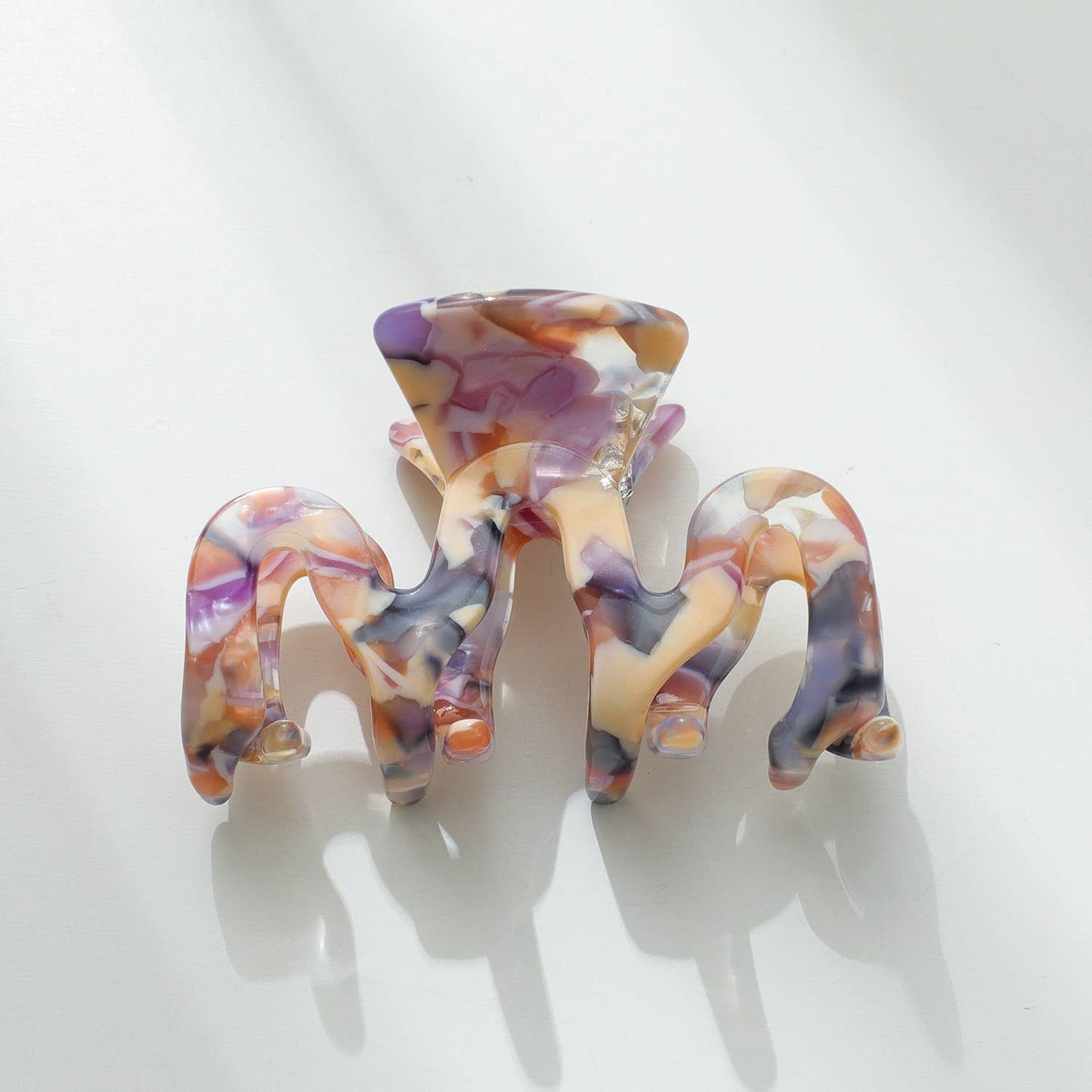 ENCHANTED CLAW CLIP