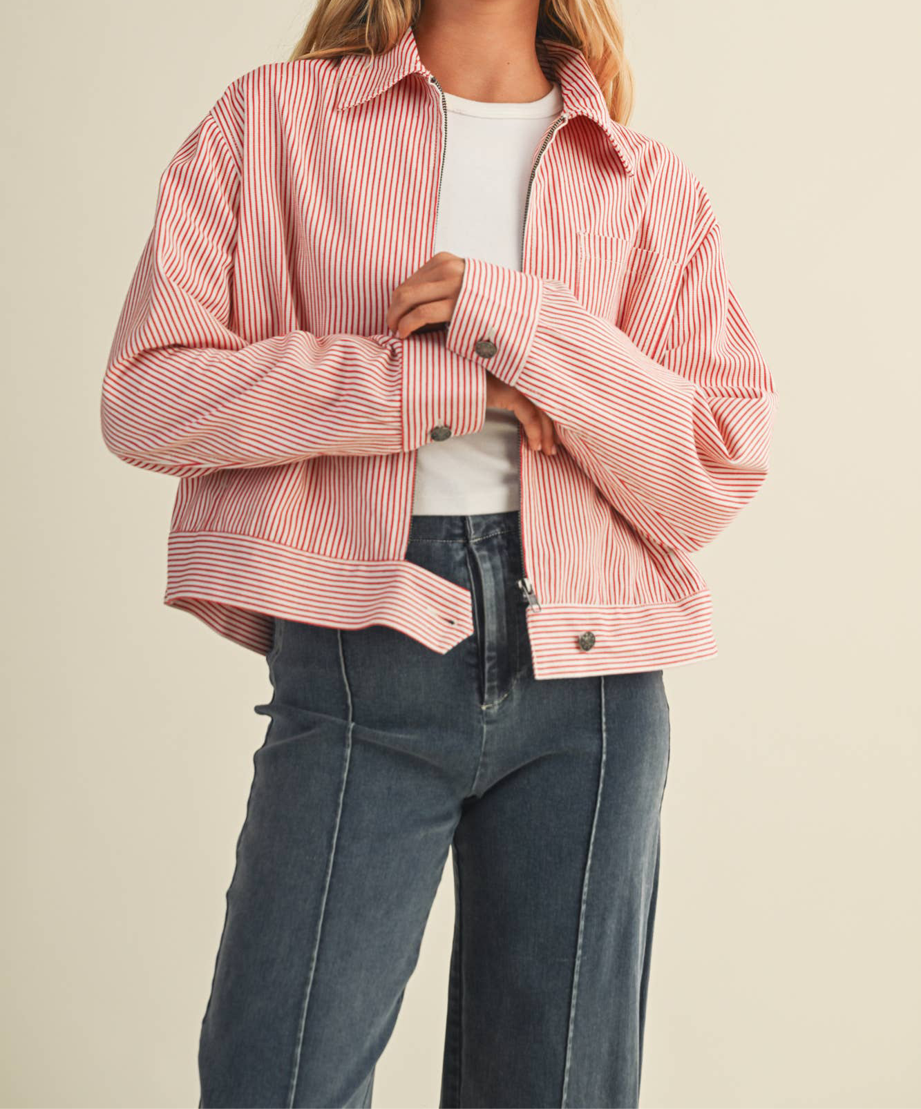 THE CITY STROLL ZIP-UP JACKET