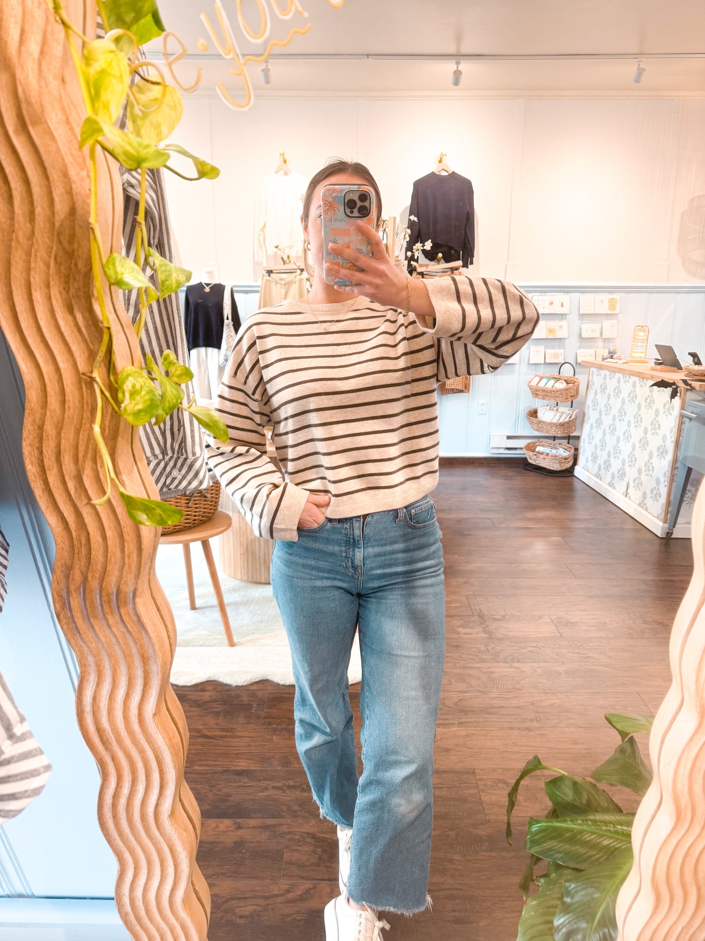 STRIPED PATTERN SOFT KNITTED TOP