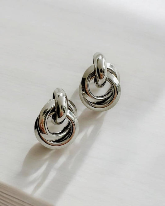KNOT EARRINGS
