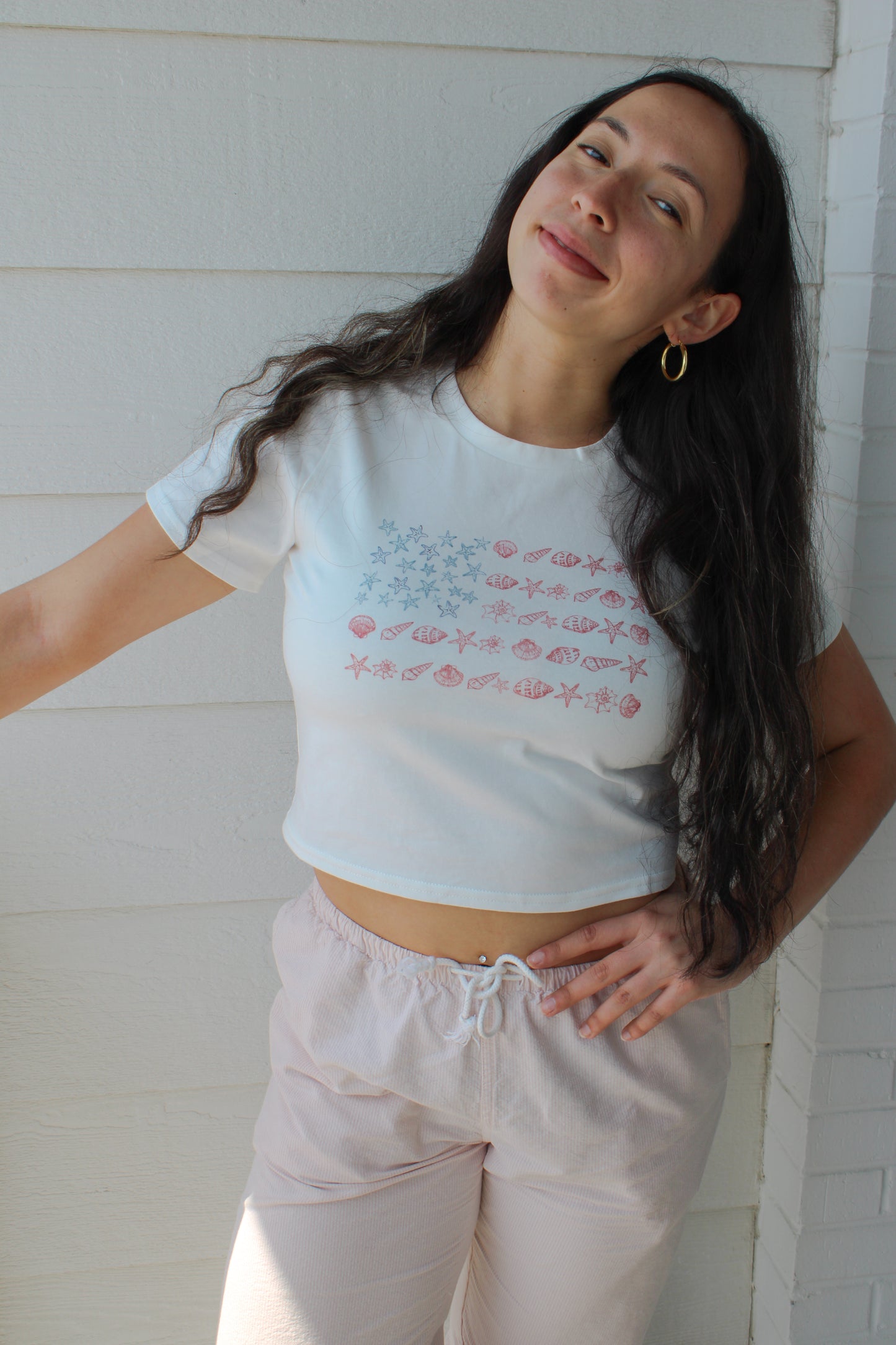 STARS AND SHELLS TEE