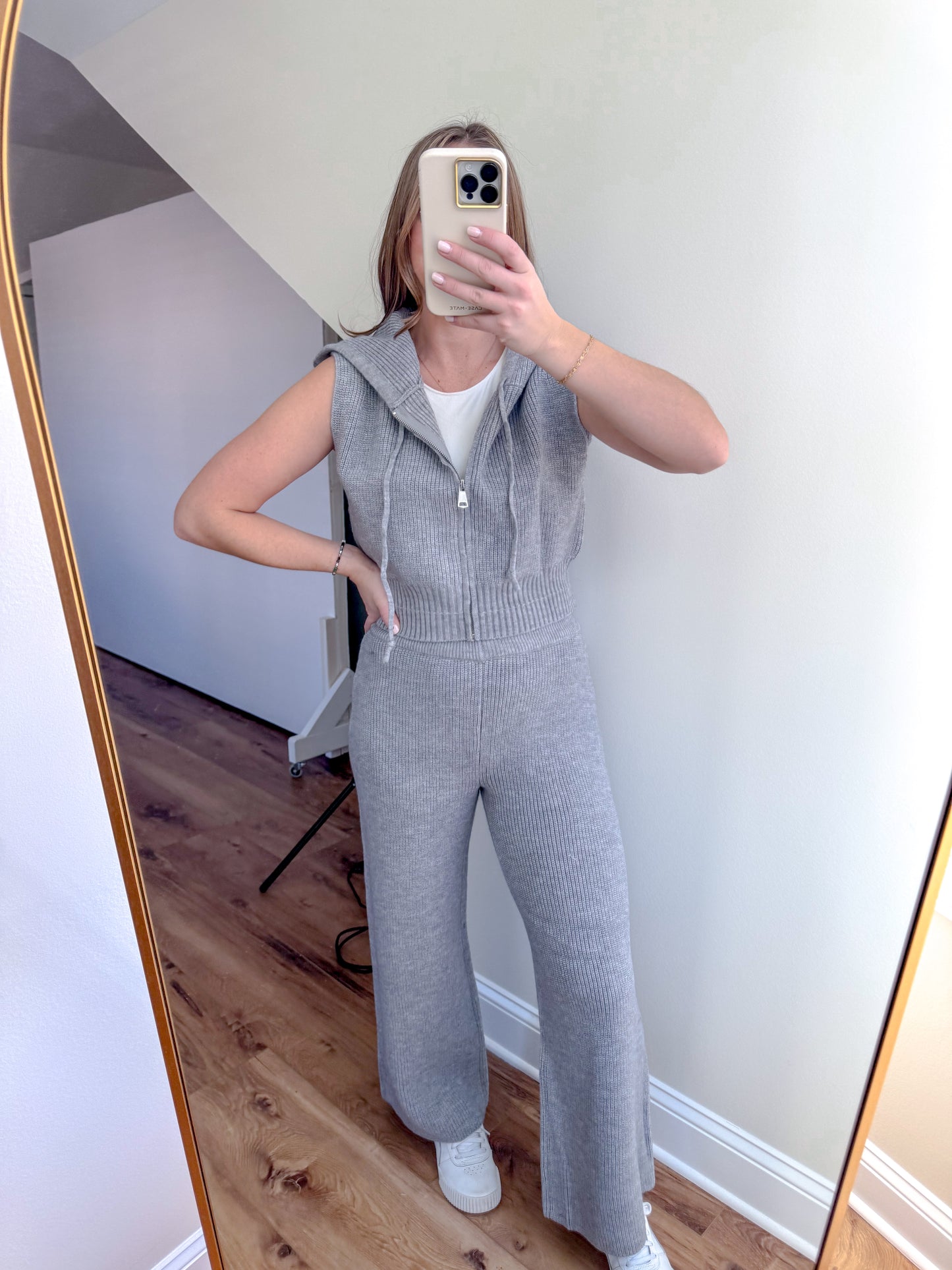 HOLLY HOODIE VEST