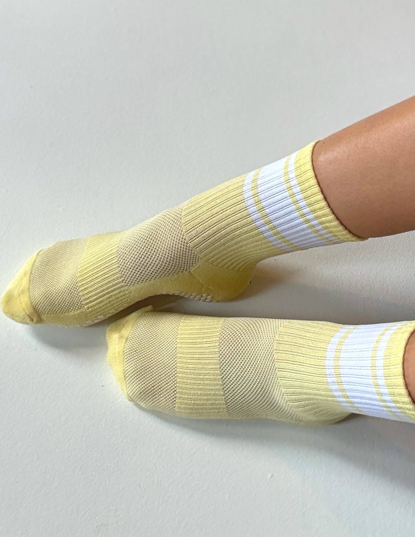 THE BUTTER CREW GRIP SOCK