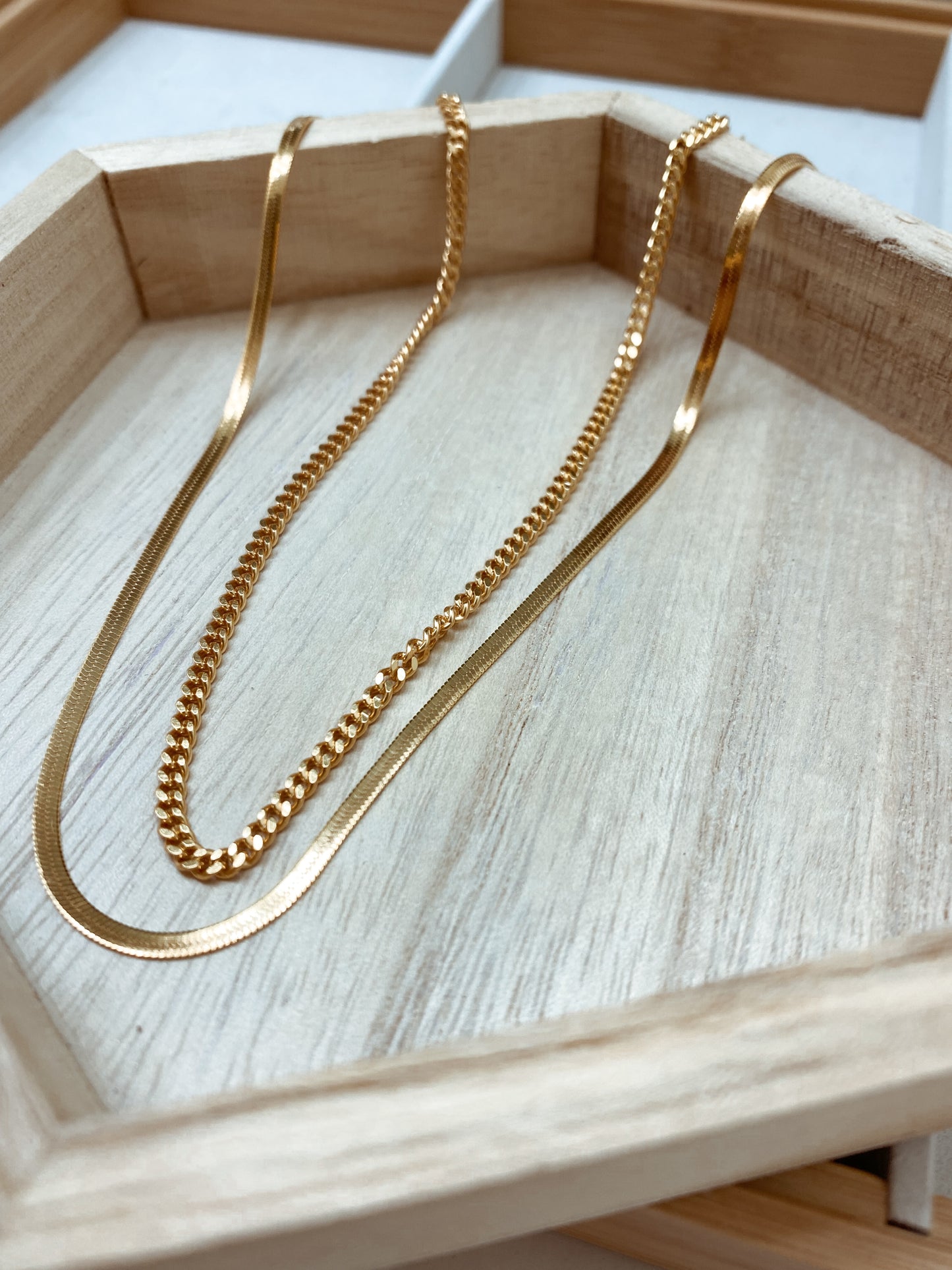 HERRINGBONE NECKLACE GOLD