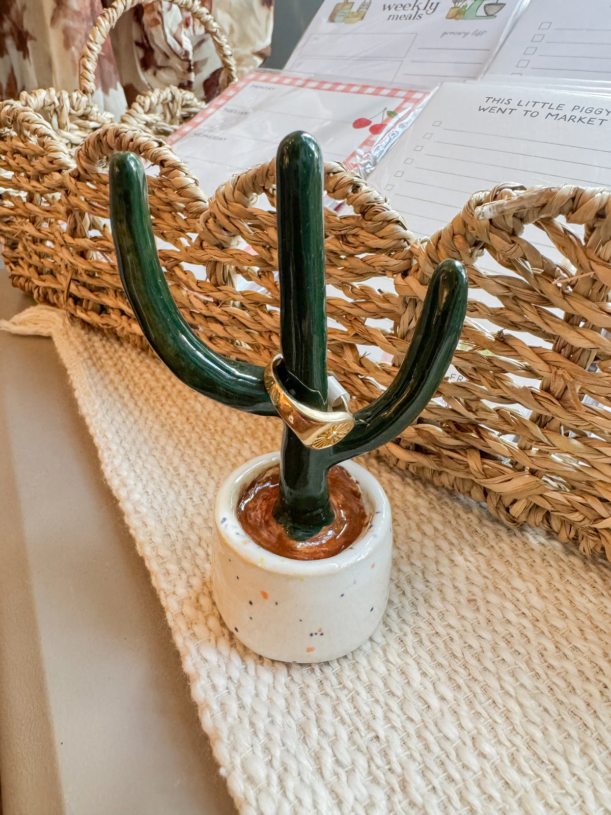 CACTUS RING HOLDER