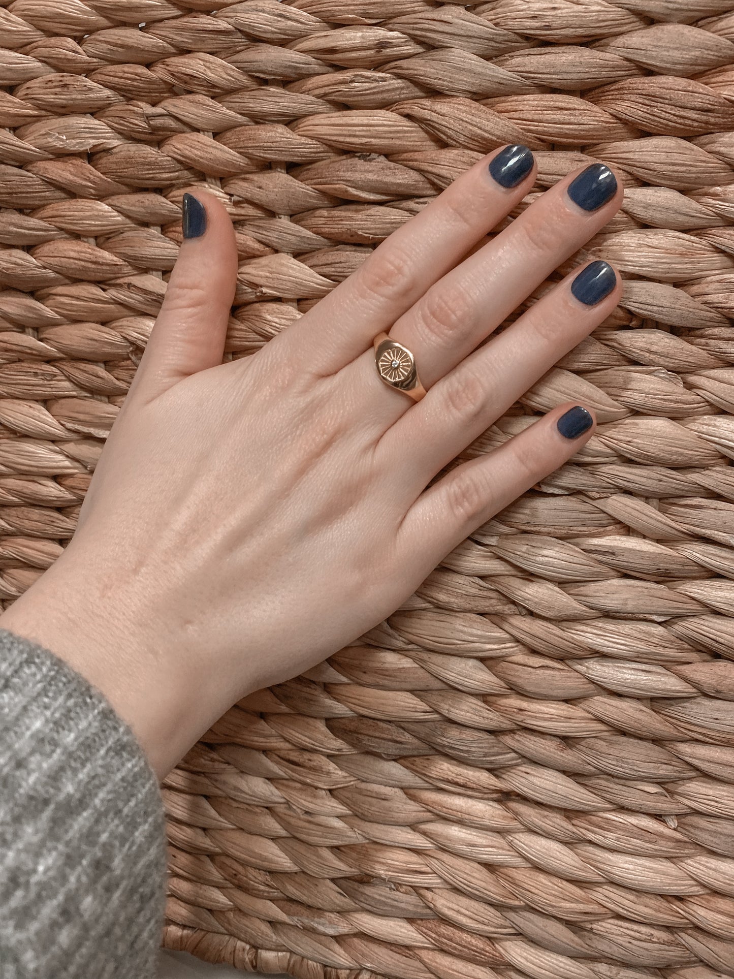 SUNBEAM SIGNET RING GOLD
