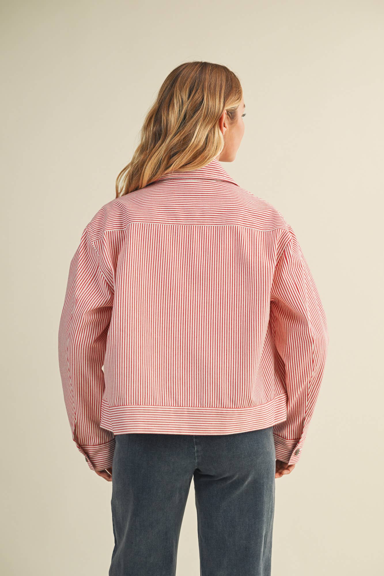 THE CITY STROLL ZIP-UP JACKET