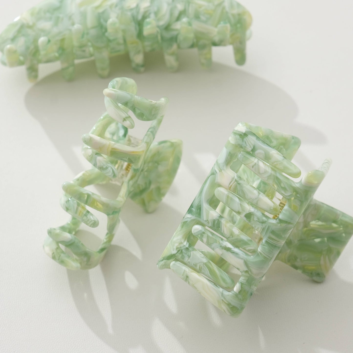 MINT GARDEN ASSORTED CLAW CLIP