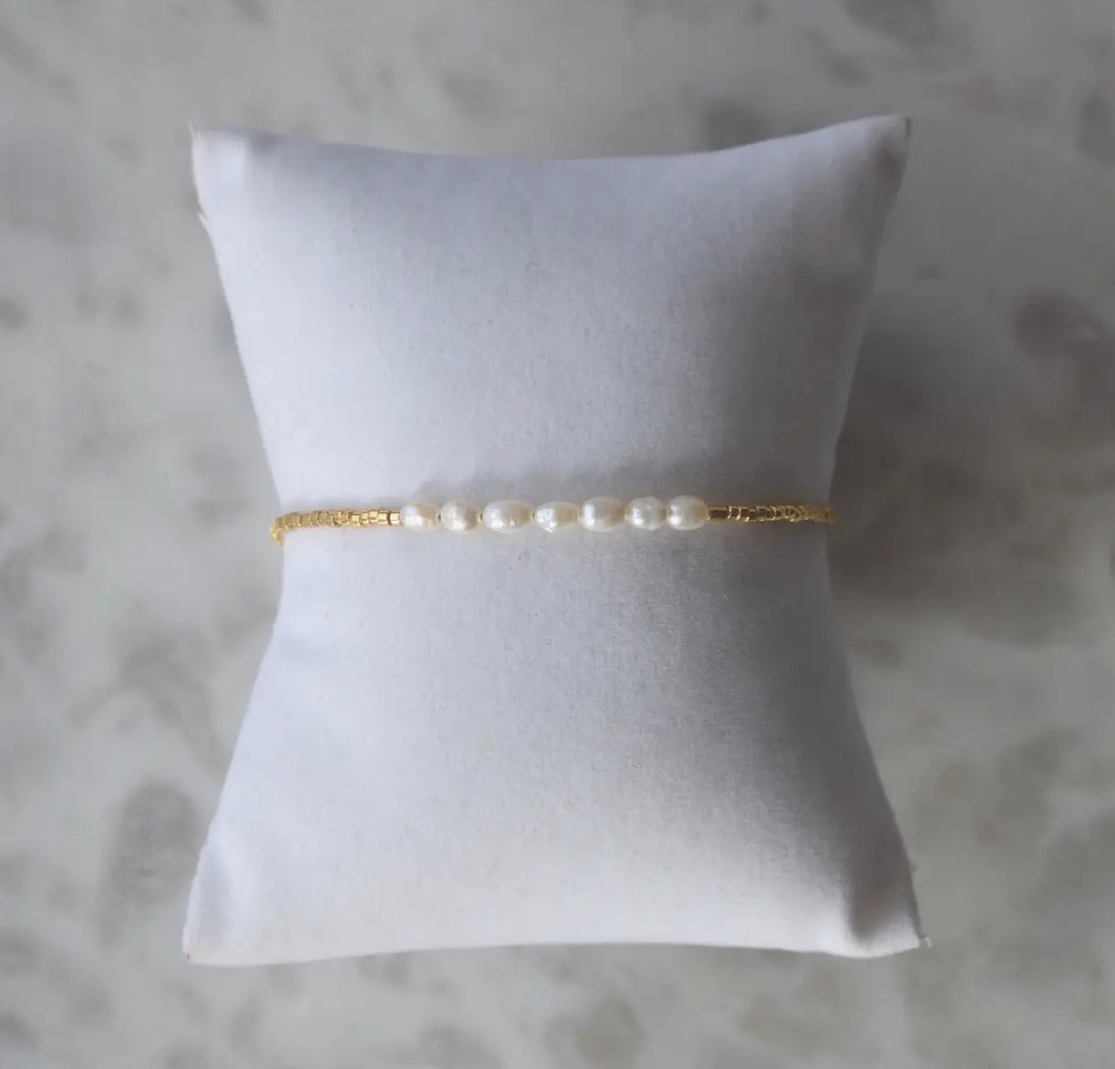 CLAY PEARL BRACELET