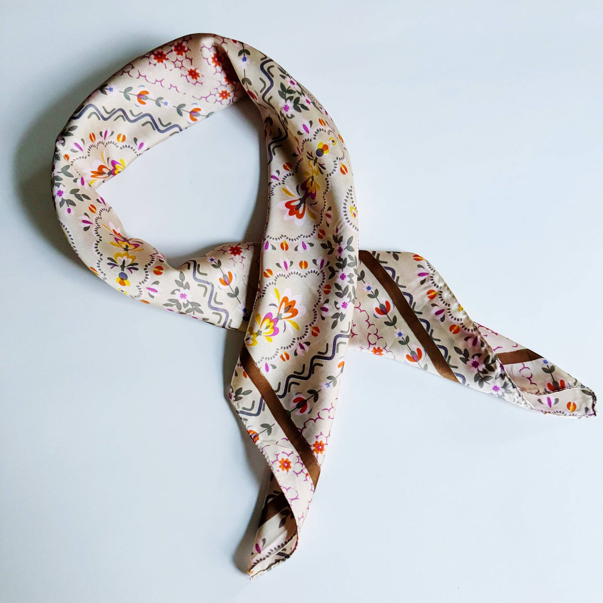 SILKY SATIN SQUARE SCARF