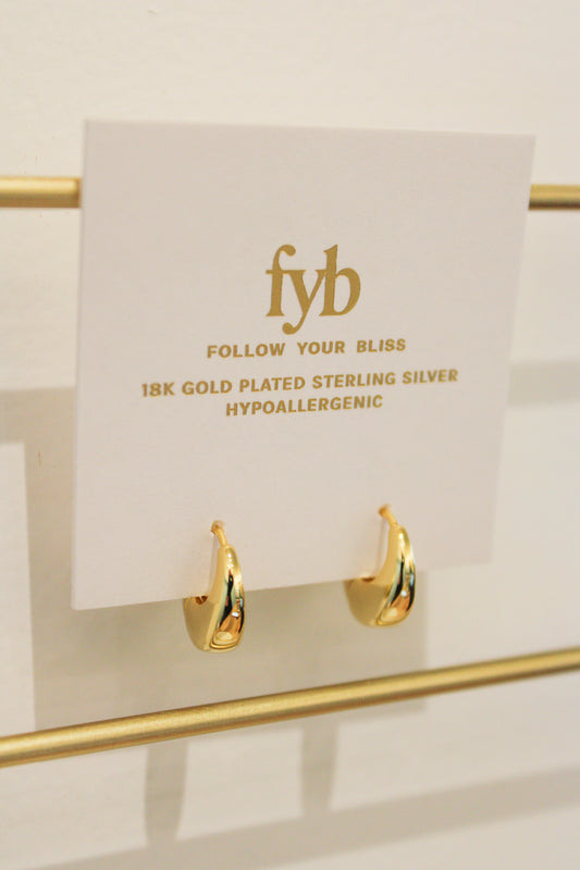 CHARLIE HUGGIE EARRINGS GOLD