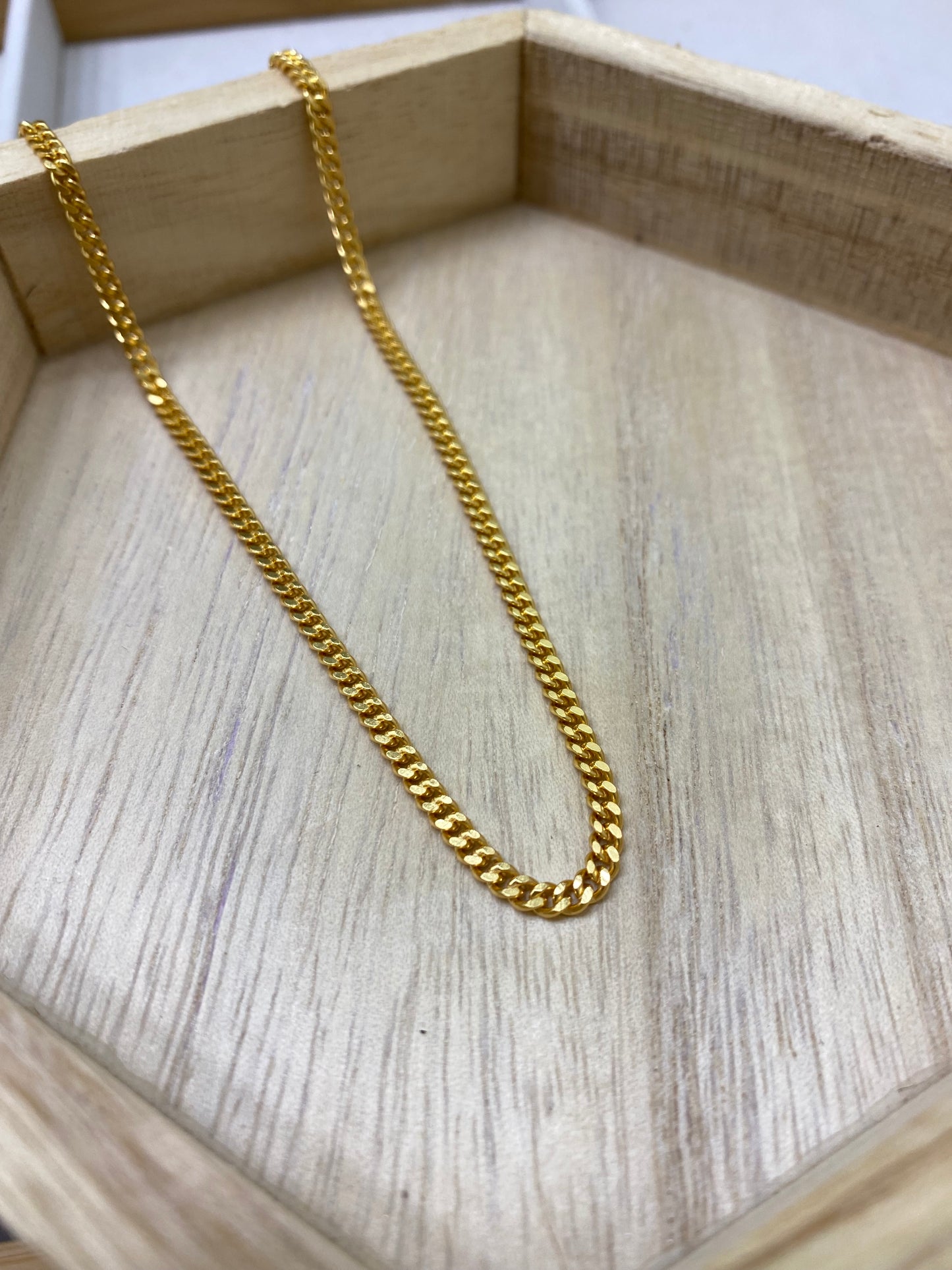CHAIN NECKLACE GOLD
