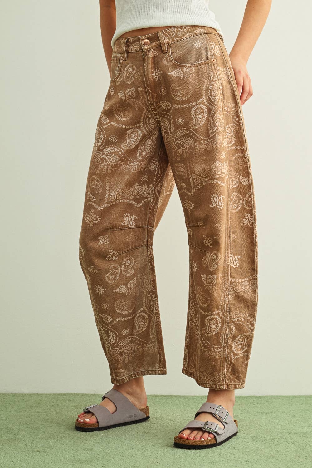 PAISLEY PRINT BARREL PANTS