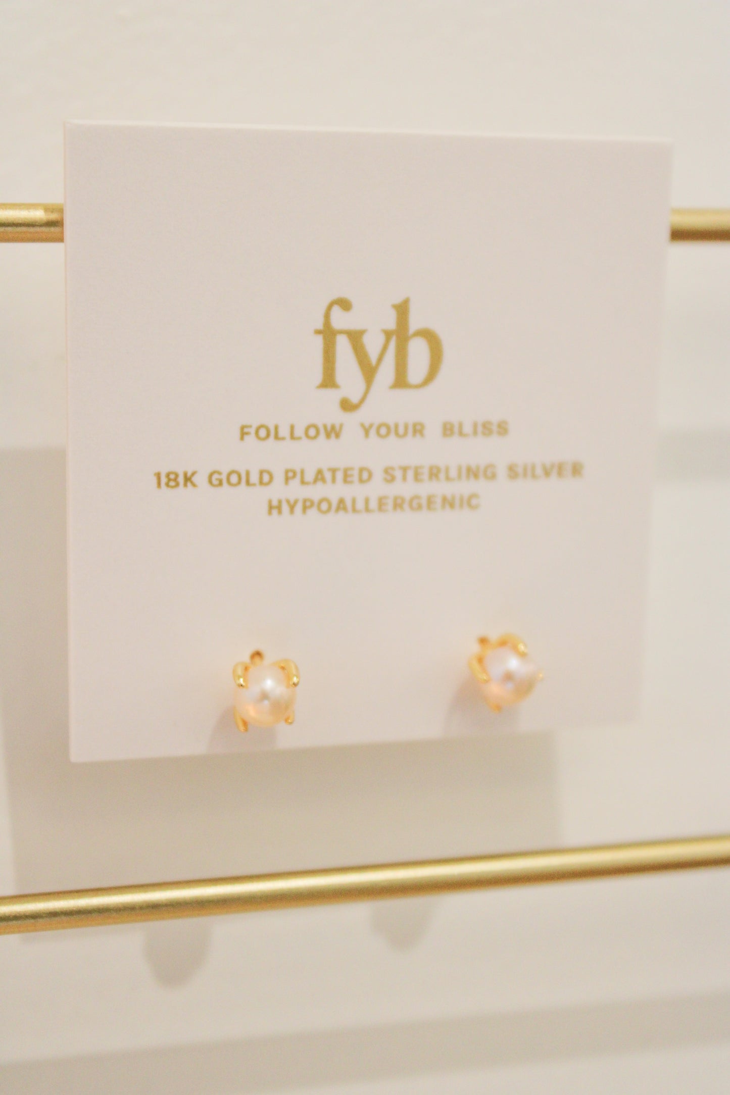 LILAH PEARL STUD EARRINGS