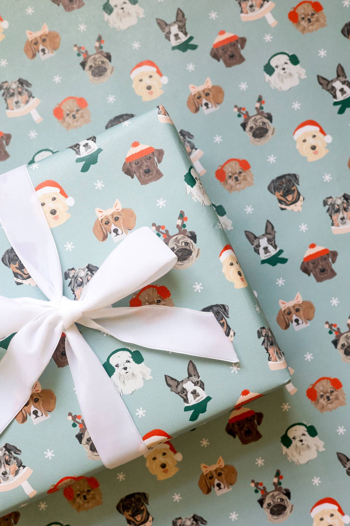 HOLIDAY DOGS WRAPPING PAPER CONTINUOUS ROLL