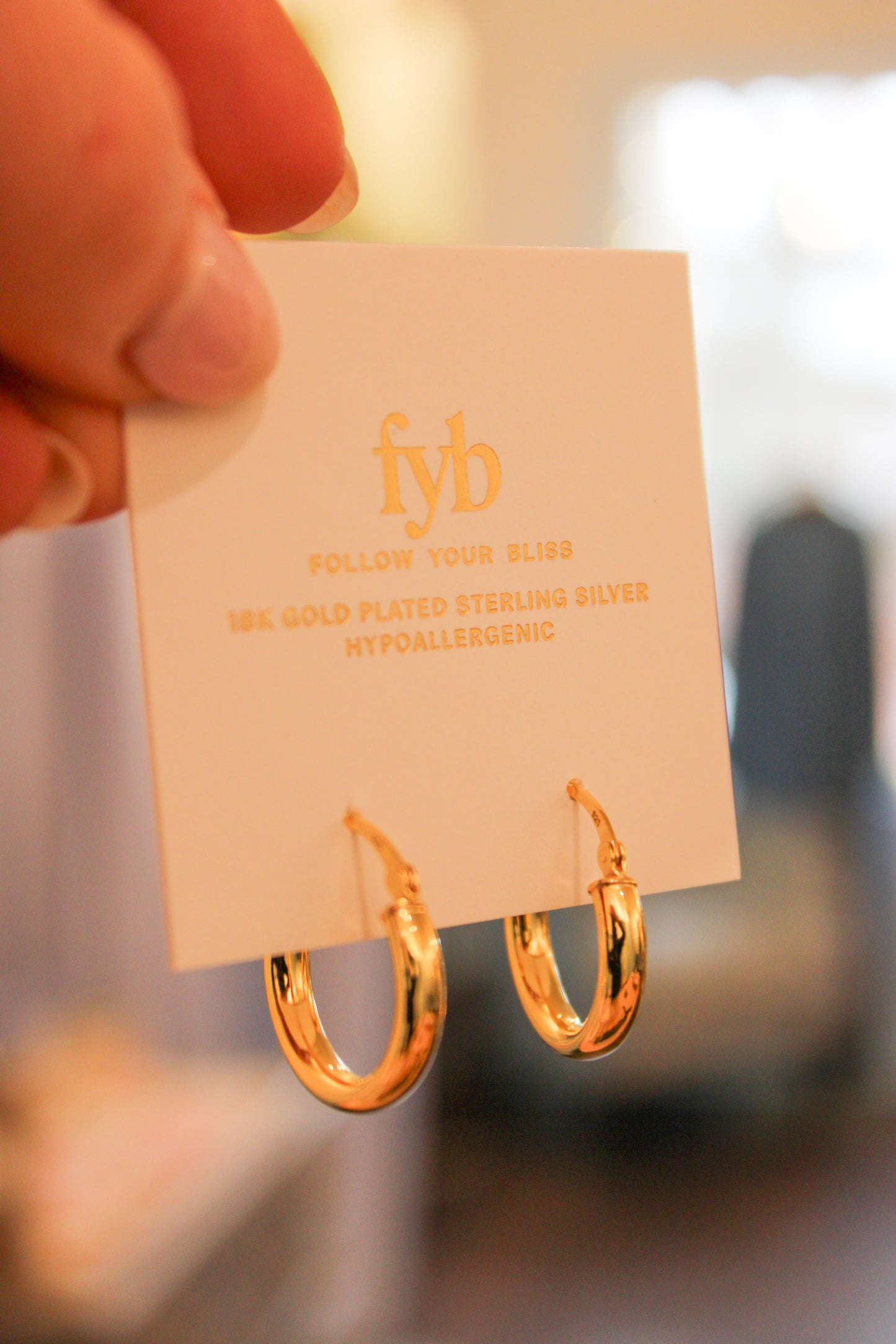 ISLA HOOP EARRINGS GOLD