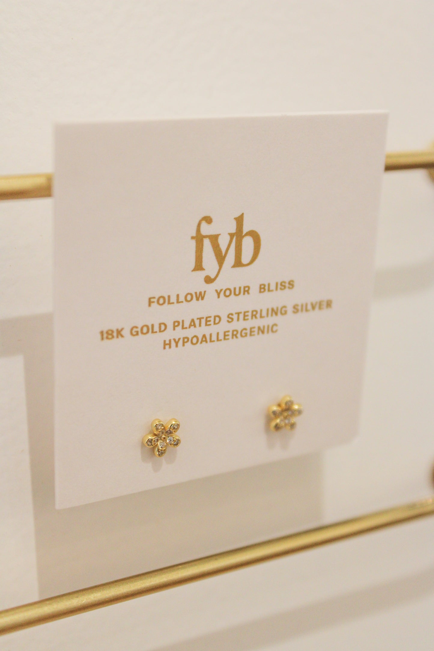 PETITE DAISY STUD EARRINGS GOLD
