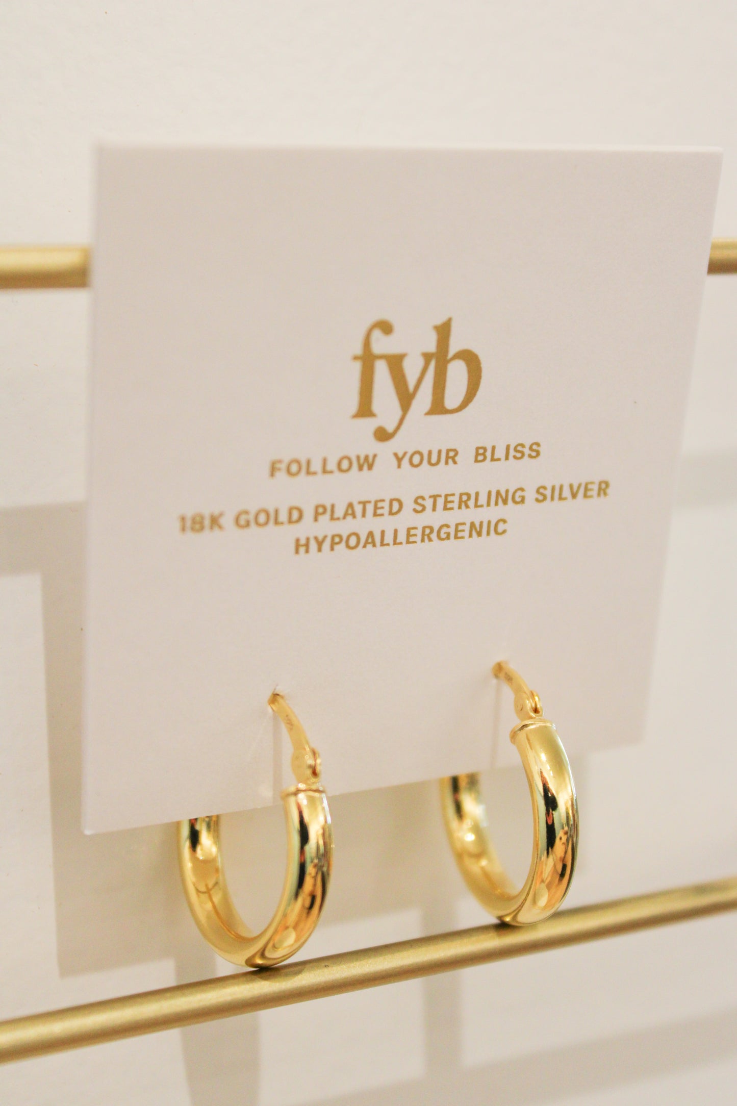 ISLA HOOP EARRINGS GOLD