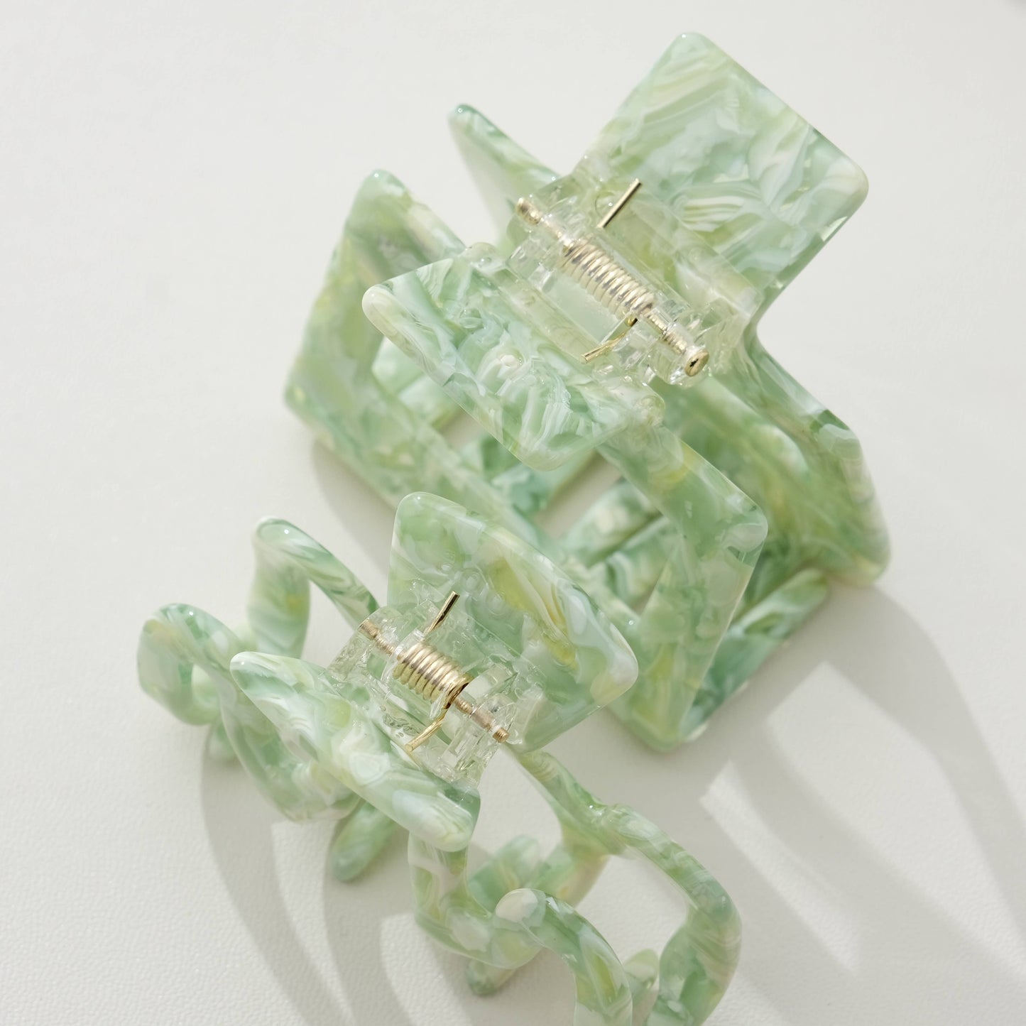 MINT GARDEN ASSORTED CLAW CLIP