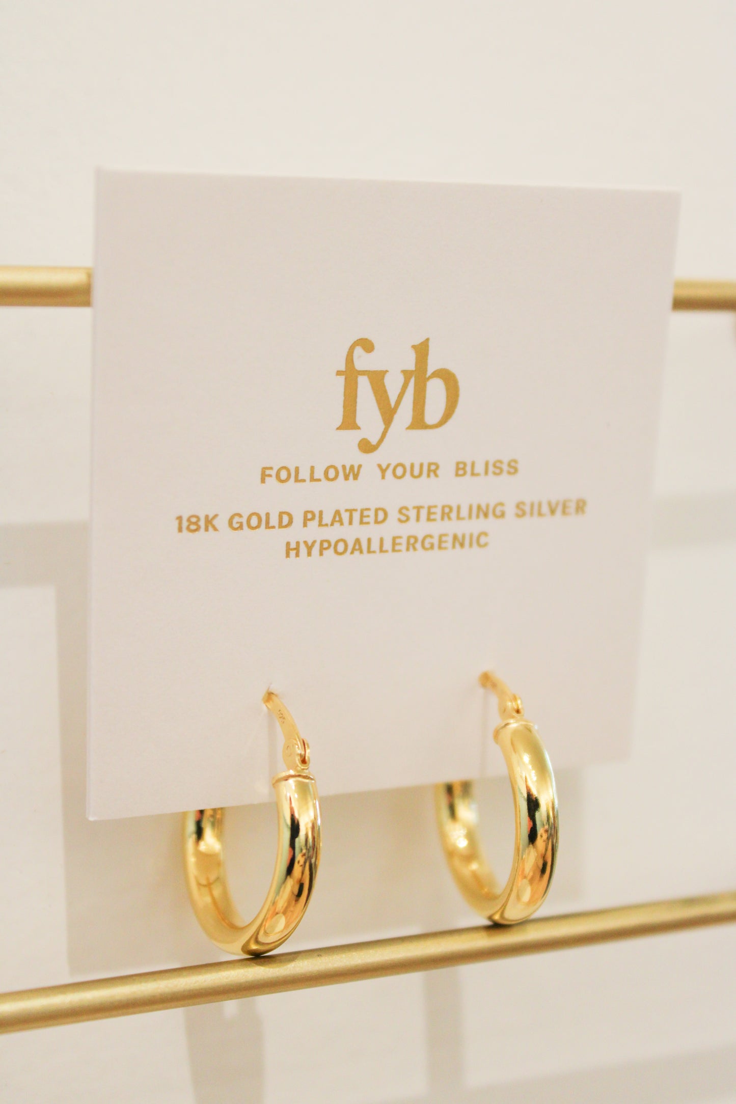 ISLA HOOP EARRINGS GOLD
