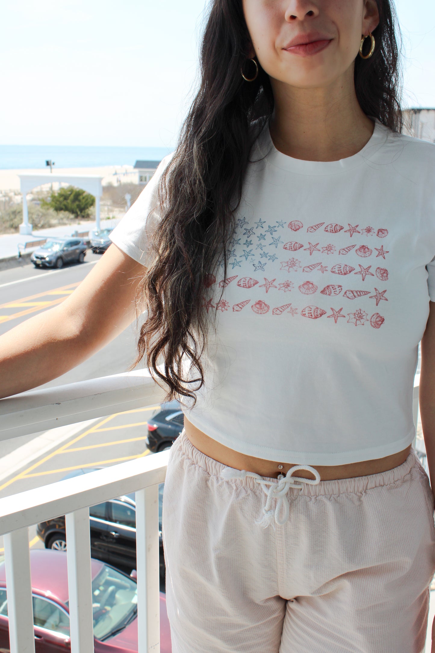 STARS AND SHELLS TEE