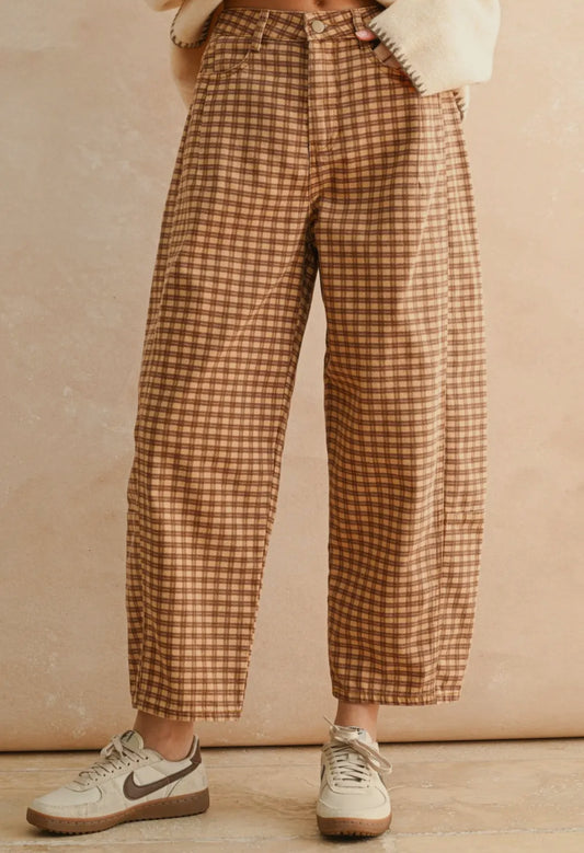 MINI CHECKER PATTERN BARREL PANTS