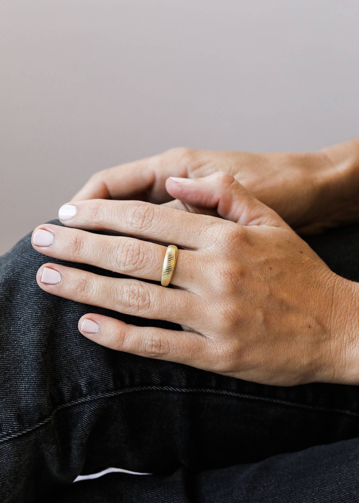 RIDGED GOLD RING