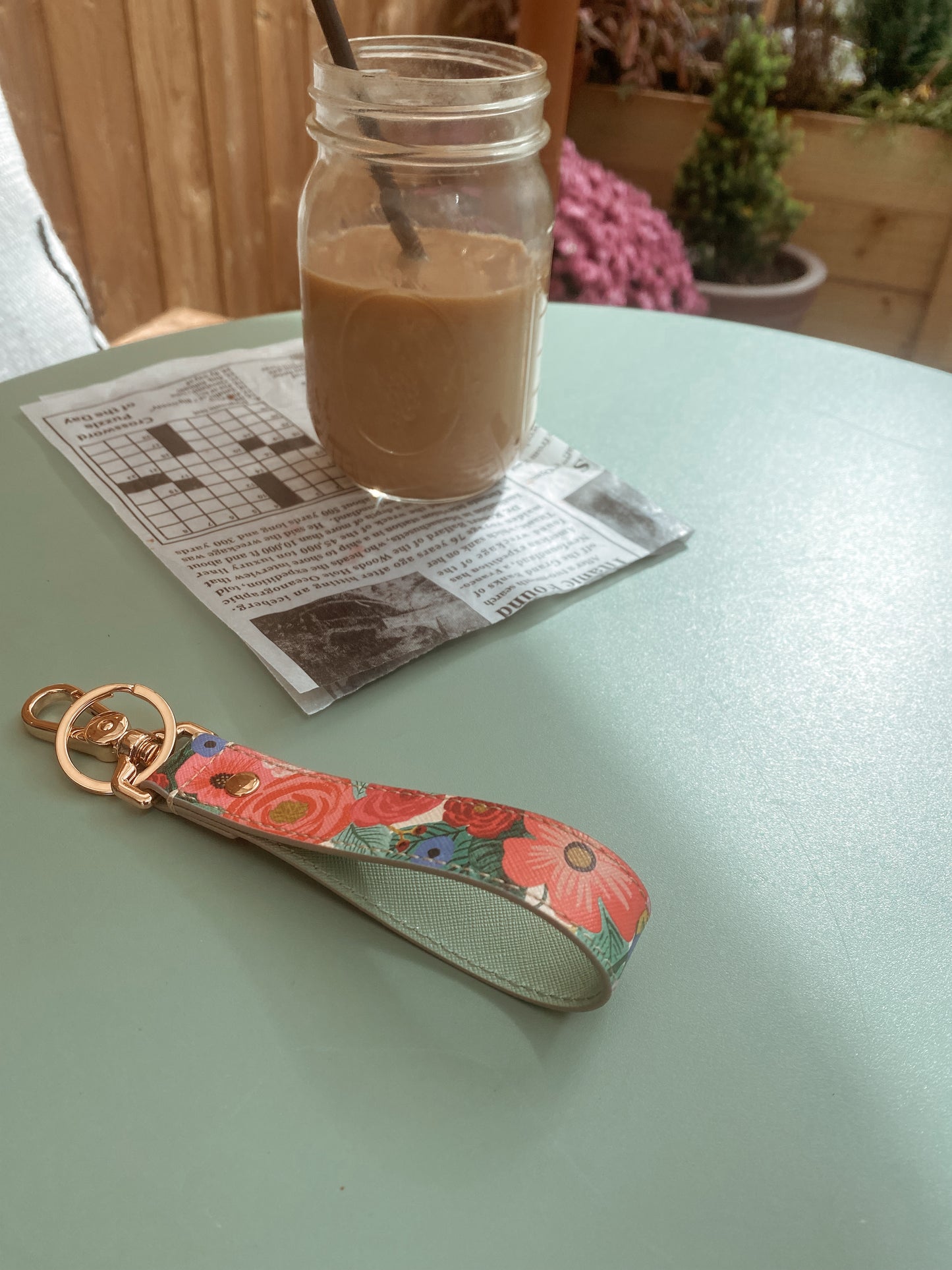 FLOWER KEYCHAIN