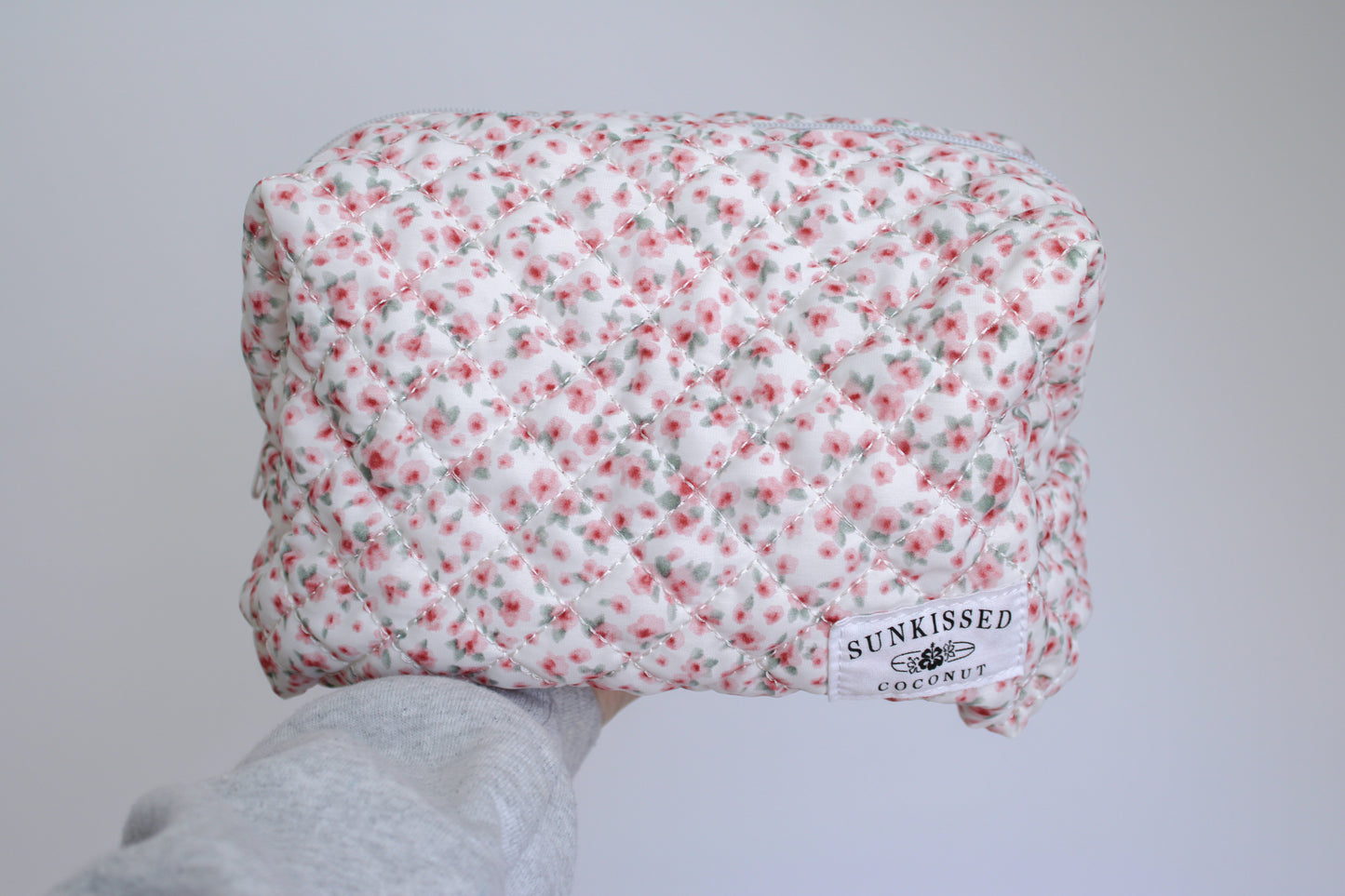 PINK FLOWER TRAVEL BAG