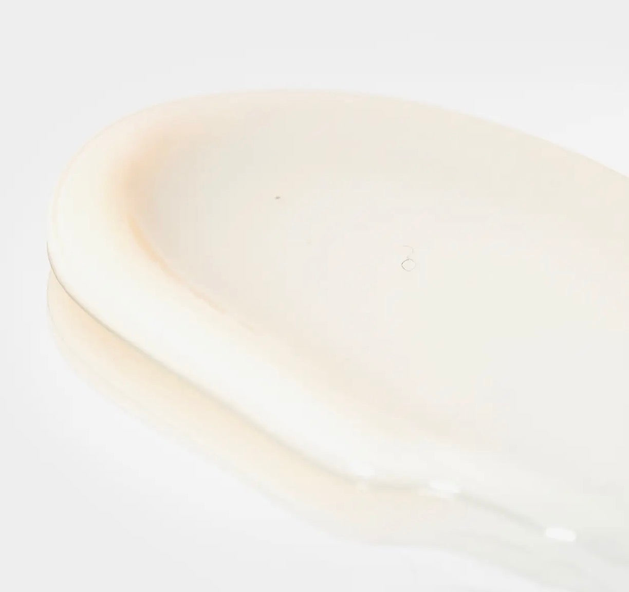 WHITE PITAYA COCONUT SMOOTHIE HYDRATION LIP TREATMENT BLUE CONTAINER