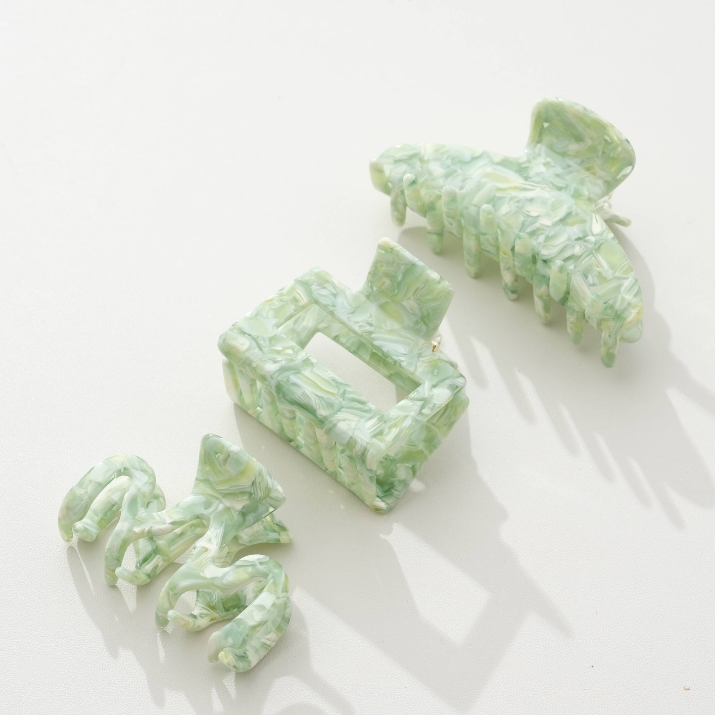 MINT GARDEN ASSORTED CLAW CLIP