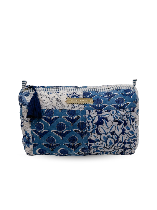 LUNA PATCH COSMETIC BAG