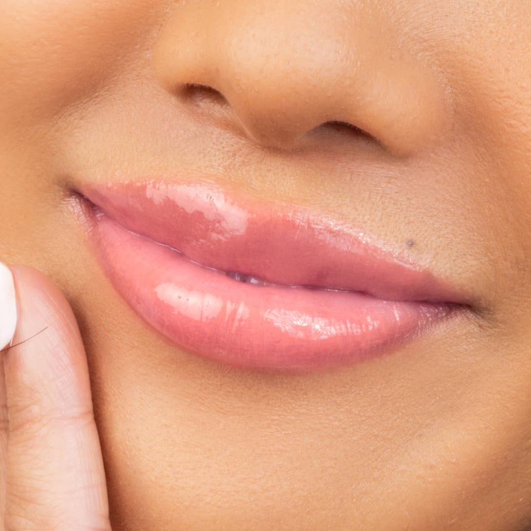 STRAWBERRY BANANA SMOOTHIE HYDRATION LIP TREATMENT