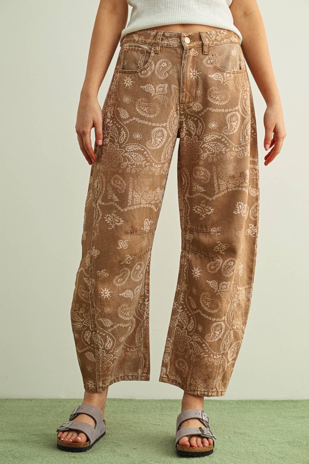 PAISLEY PRINT BARREL PANTS