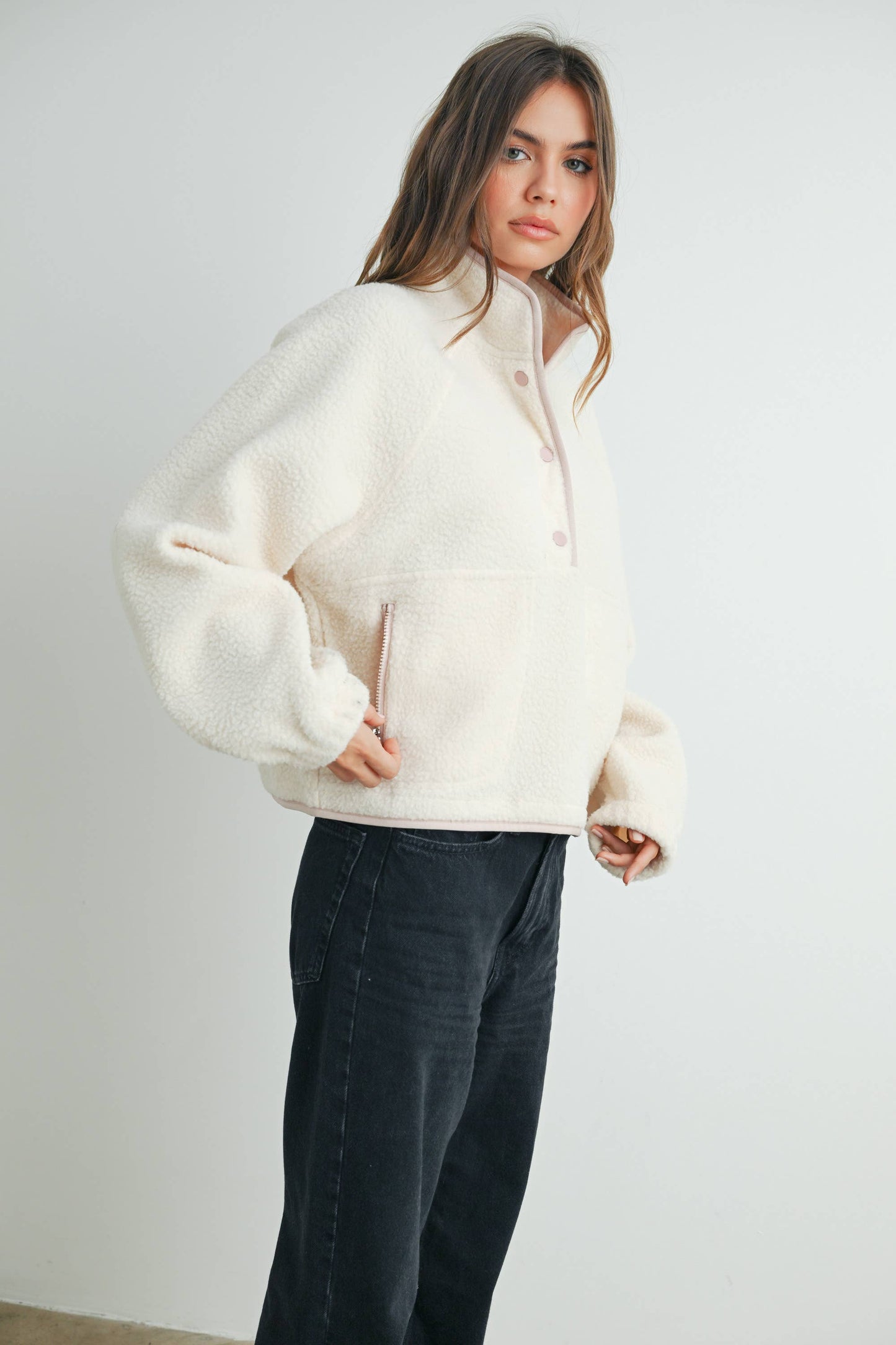 THE WINTER BREAK BUTTON FLEECE PULLOVER