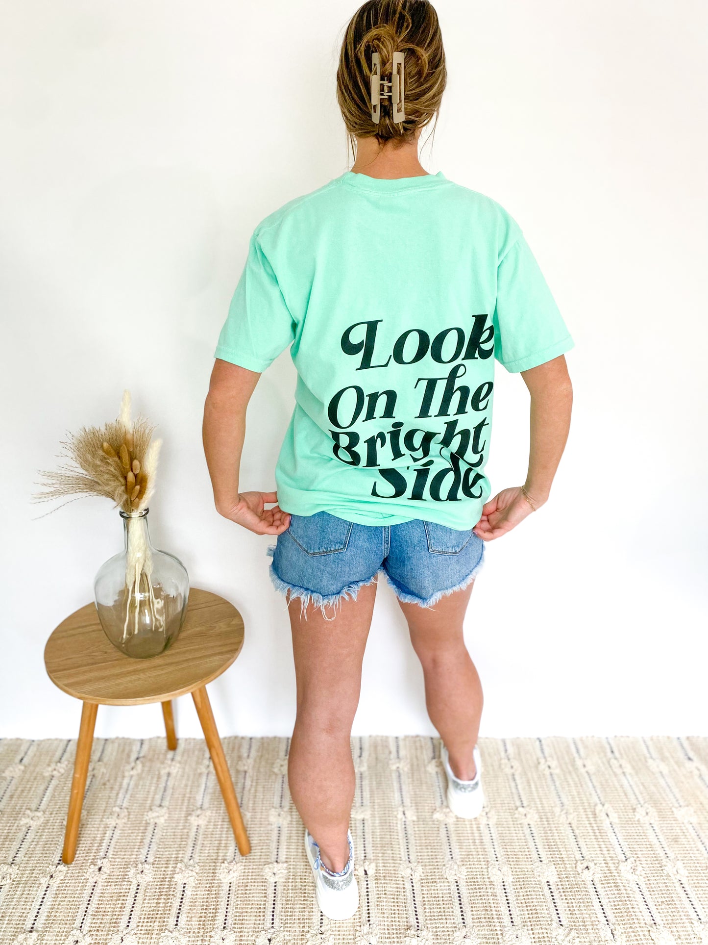 BRIGHT SIDE GRAPHIC TEE